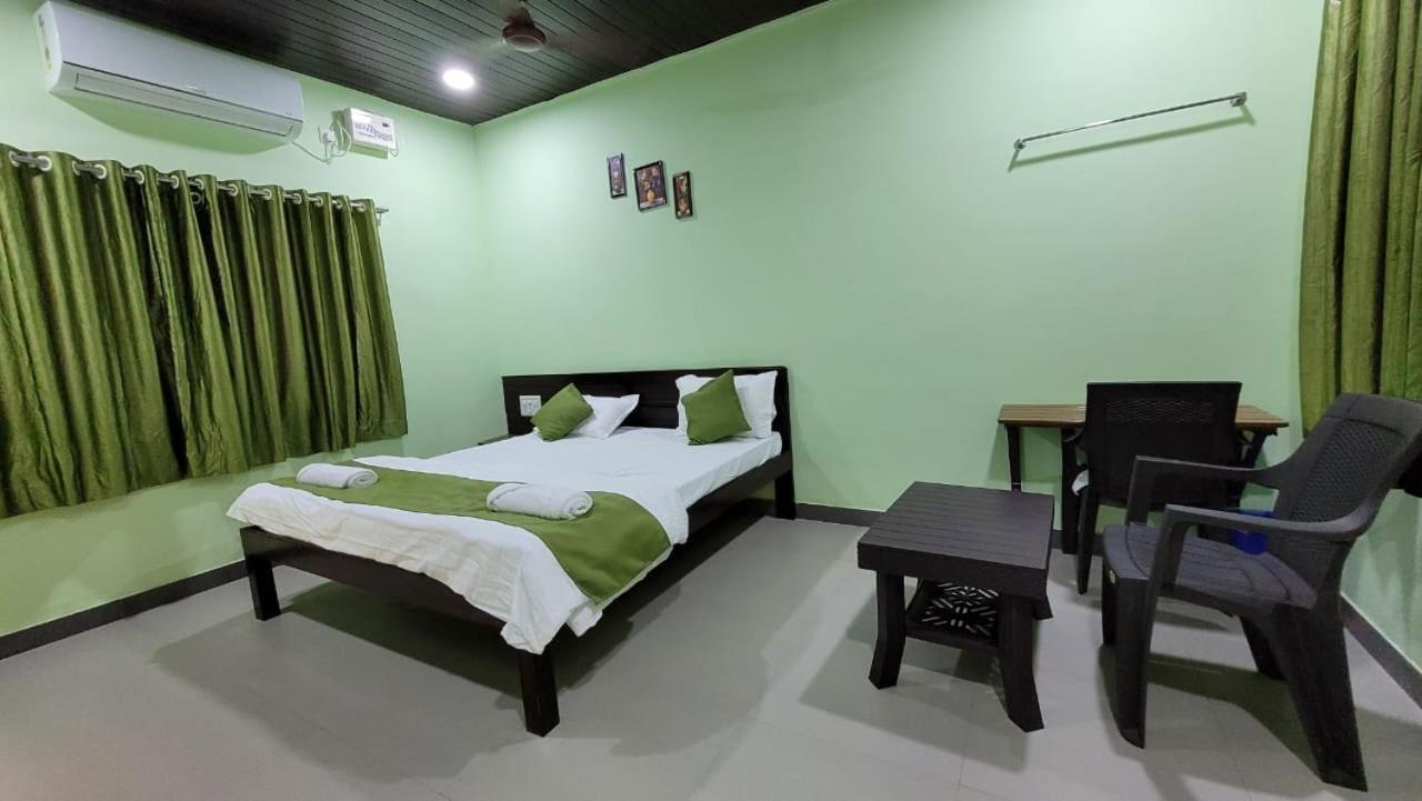 Happy Holiday Alibaug Hotel Alībāg Eksteriør billede