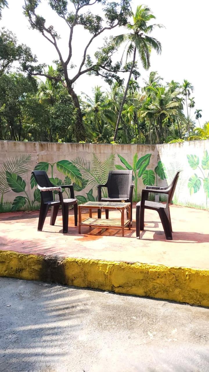 Happy Holiday Alibaug Hotel Alībāg Eksteriør billede